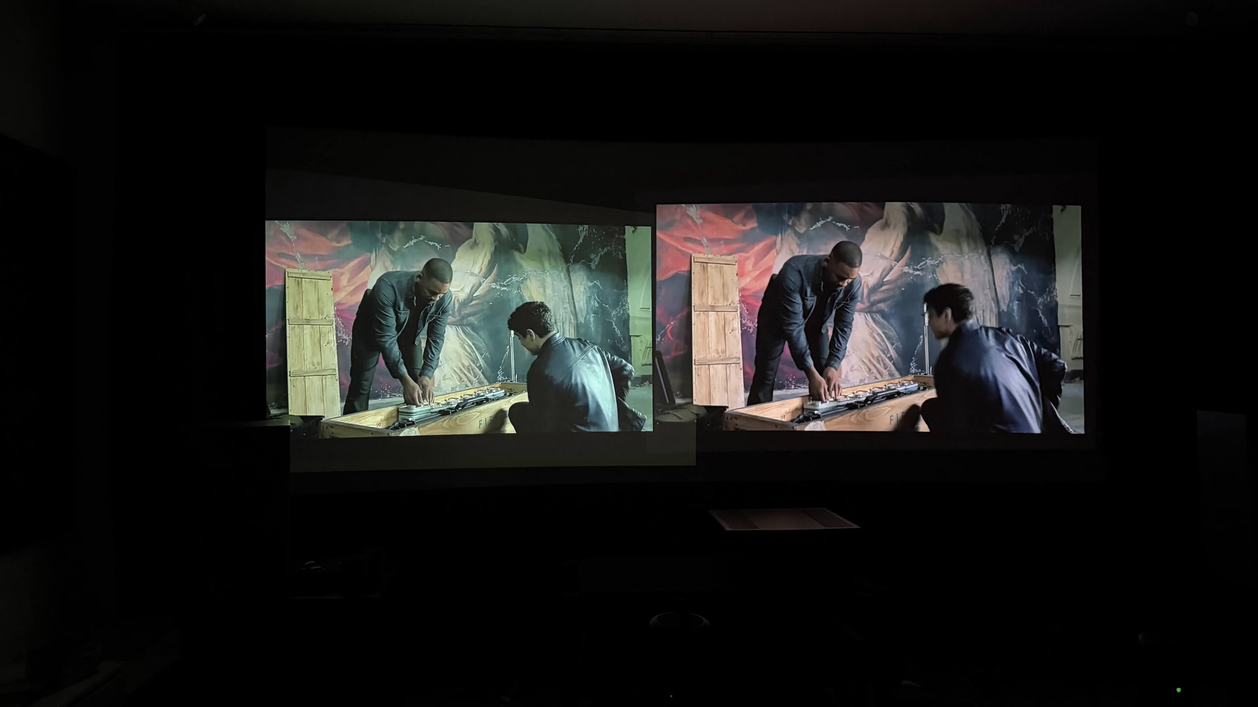 Thomson Vega PG35B (L) vs Nebula Capsule 3 (R)