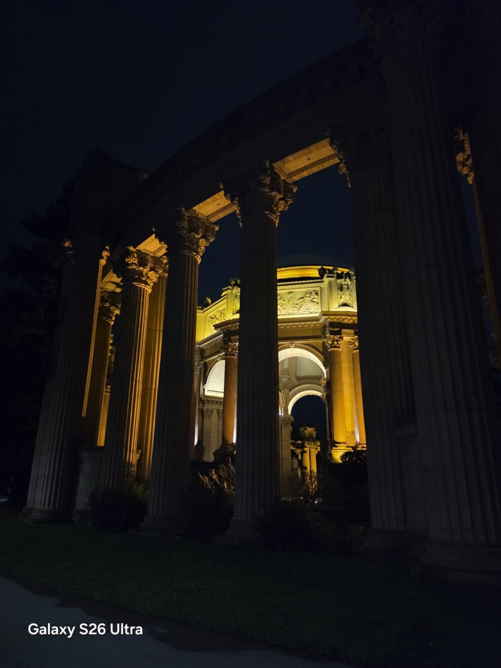 galaxy s26 ultra night (web)