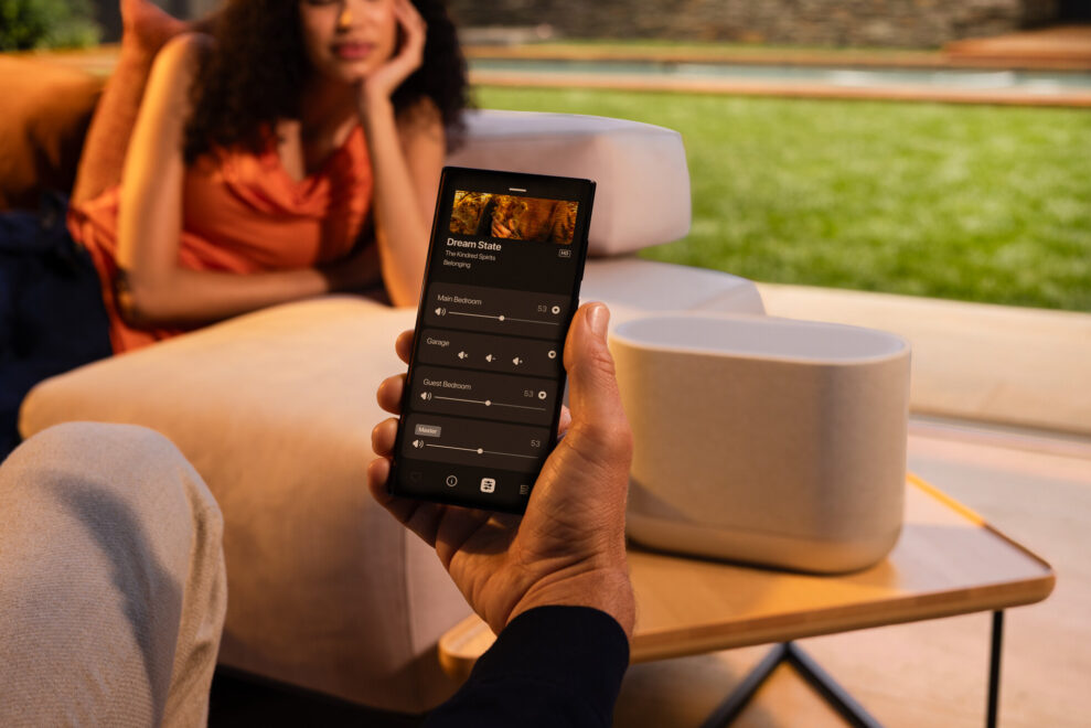 Low Denon Home 400 White Lifestyle 3