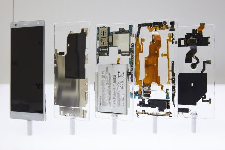 Sony Xperia XZ2 4 43 Xperia XZ2 Deconstructed 31727