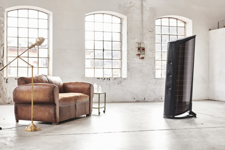 Sonus faber förnyar Aida