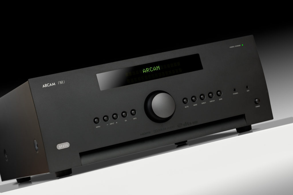 Stereoreceiver: Arcam FMJ SR250