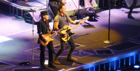 Bruce-Springsteen-WEB-The-River-Tour-2016-–-28.03-25-990x505