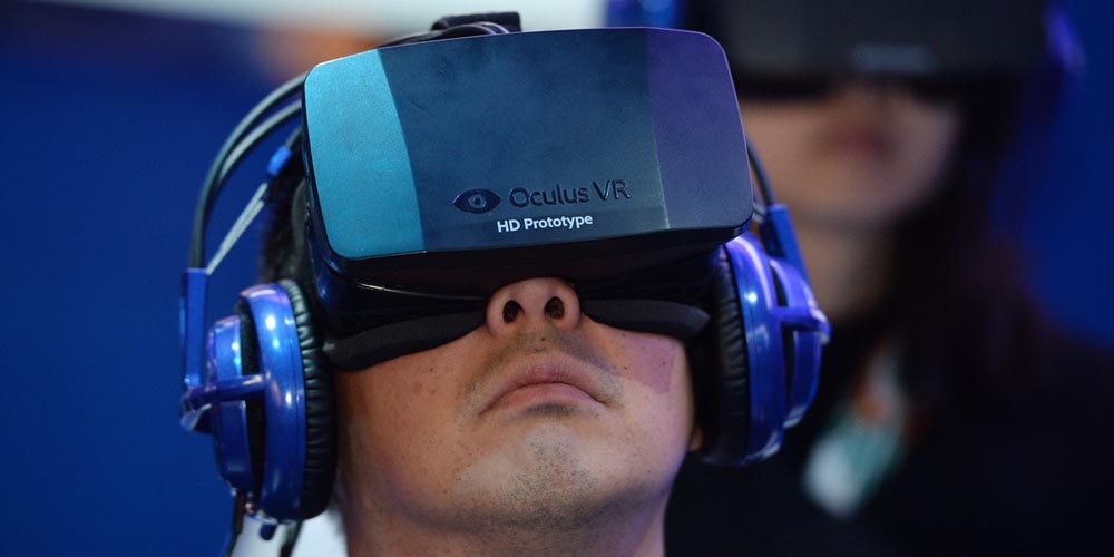 Facebook satsar på virtuell verklighet