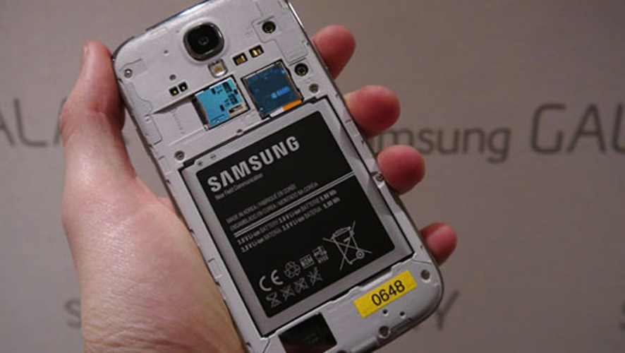 Batteriproblem med Galaxy S4: Samsung står för fiolerna