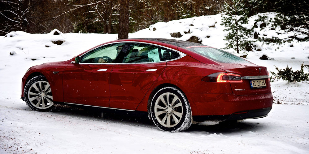 Teslas bilar ringer hem om de blir stulna