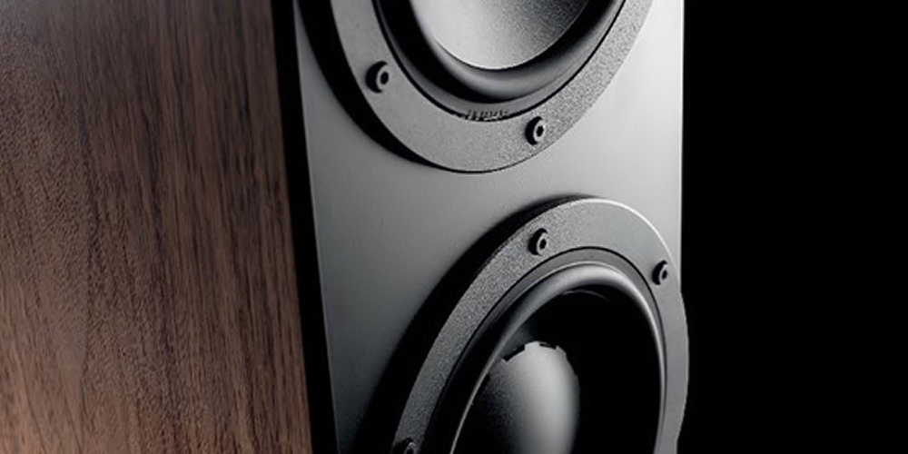 Dynaudio piffar upp Contour-serien