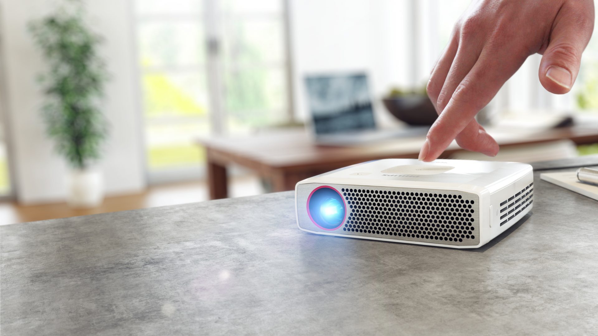 pocket projectors SPREAD 1 37484